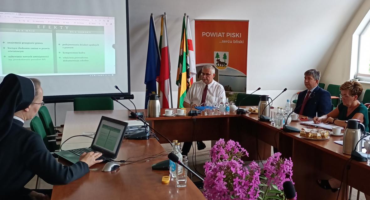 Stopnie nauczycieli mianowanych dla dwojga nauczycieli z powiatu piskiego